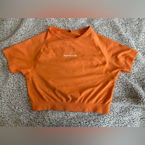 Alphalete Crop Top